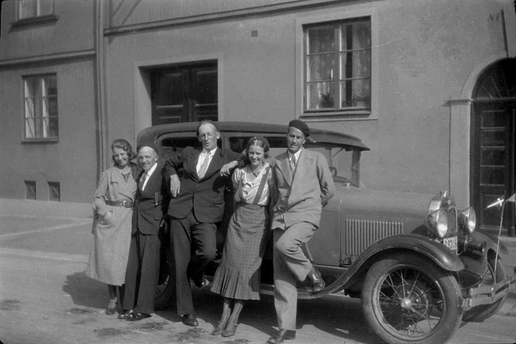 Gruppfoto i Göteborgstrakten omkring 1930. Foto: Johan Börjesson-Eld/Bohusläns museum