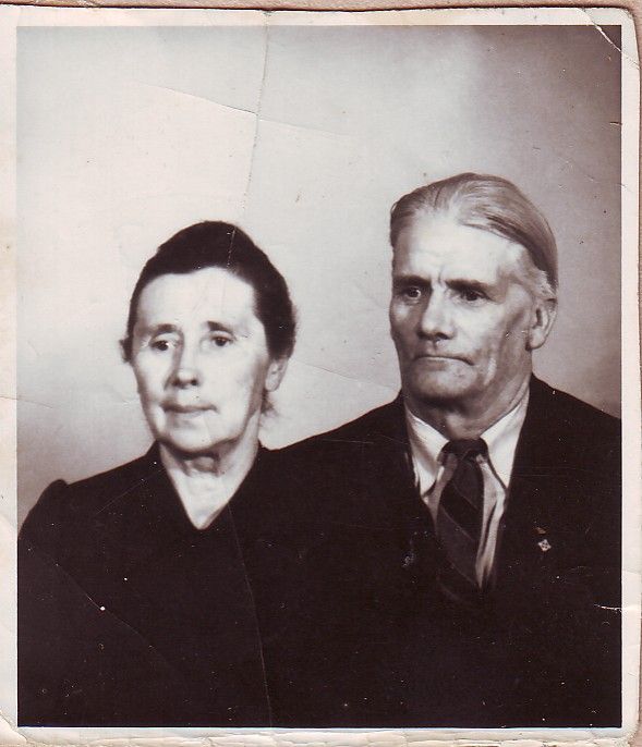 Edde Eklund och Serafia född Stenmark