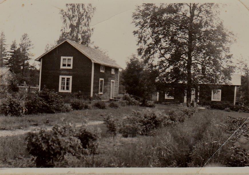 Johan och Hilda Renlunds torp mellan Sandberg och Nyholm cirka 1940